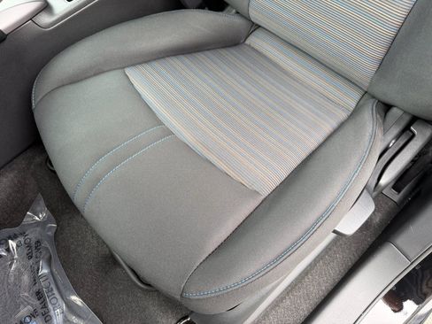 Used 2025 Nissan Leaf S FWD image 20