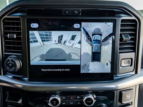 Used 2025 Ford F150 Lariat w/ Equipment Group 501A Mid image 24