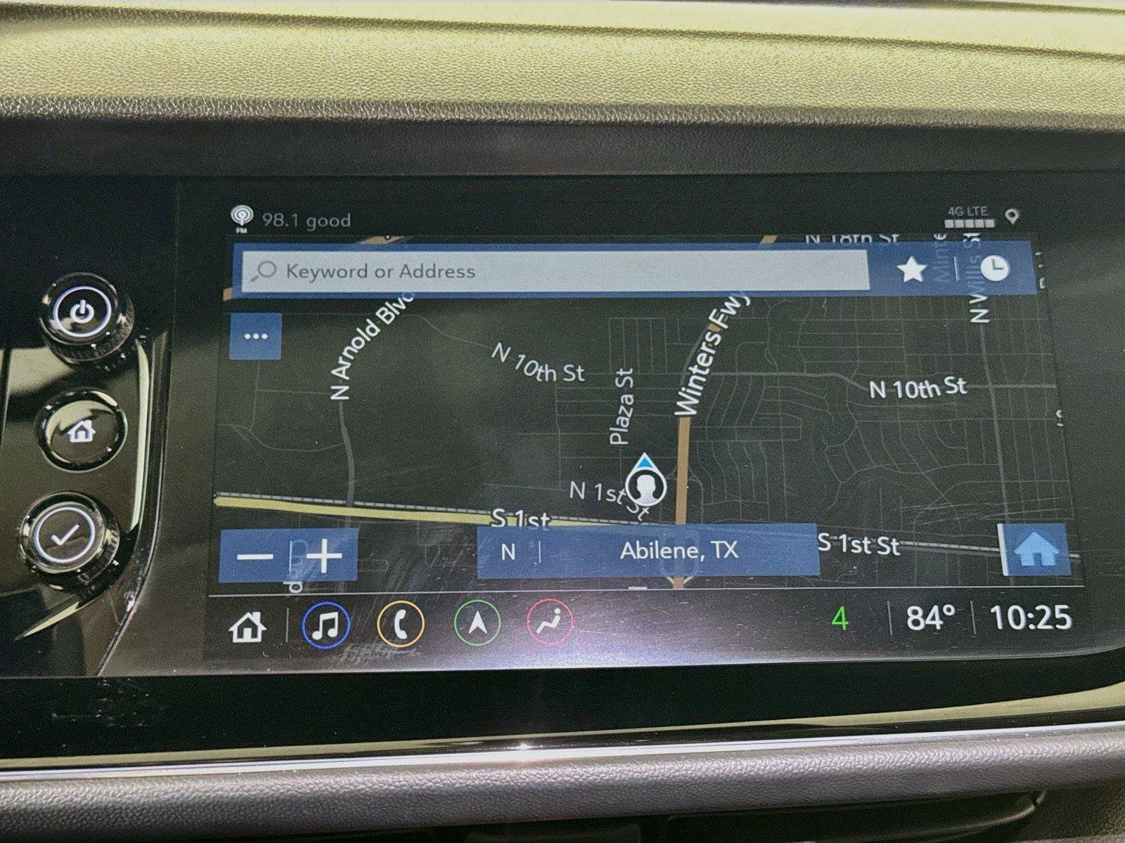 Used 2022 Buick Envision Avenir w/ Technology Package II FWD image 11
