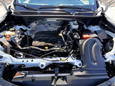 Used 2023 Buick Encore GX Preferred w/ Cold Weather Comfort Package FWD image 31
