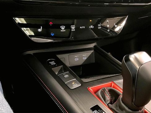 New 2025 Nissan Kicks SR w/ SR Premium Package image 26