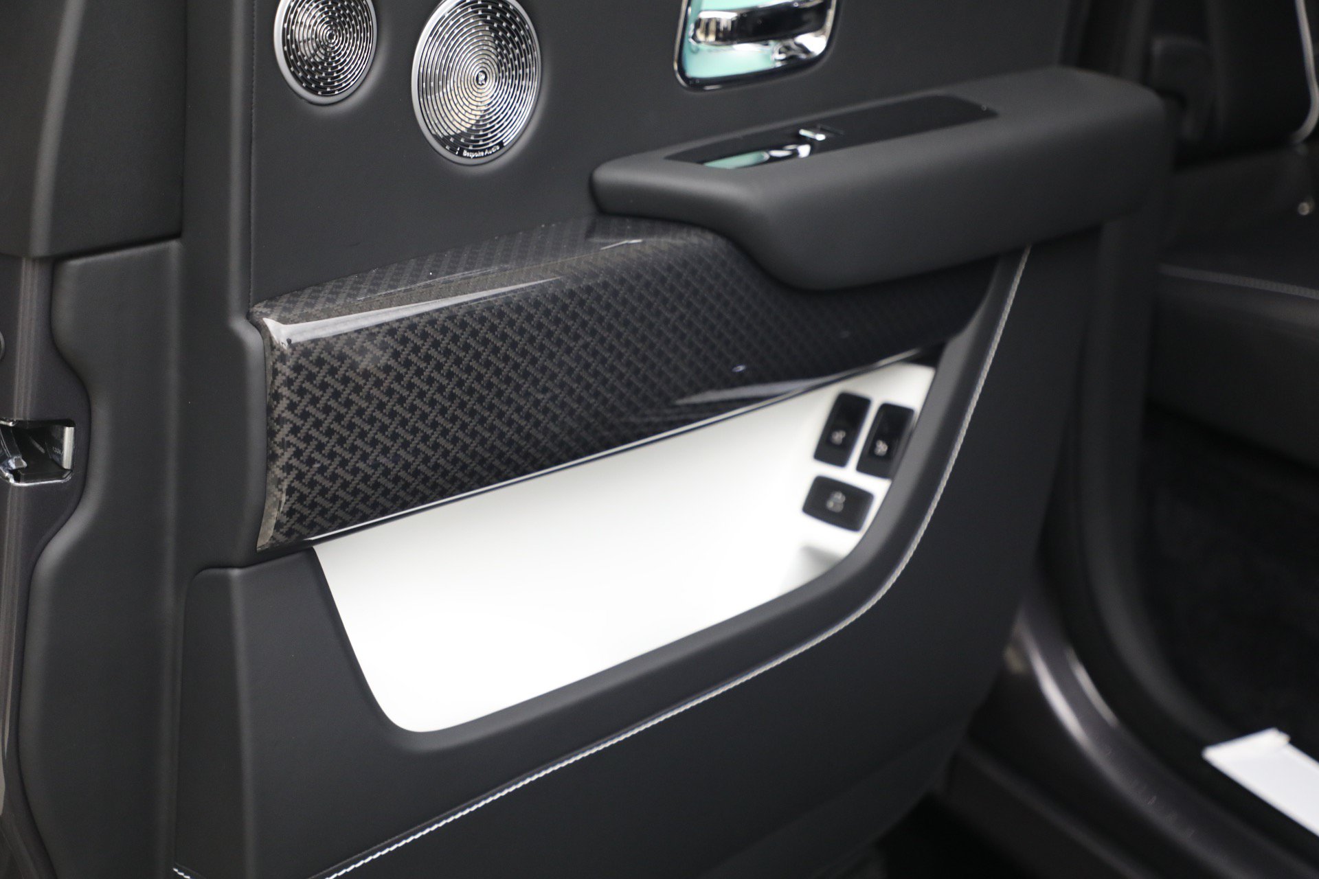 New 2027 Rolls-Royce Cullinan Black Badge AWD/4WD image 30