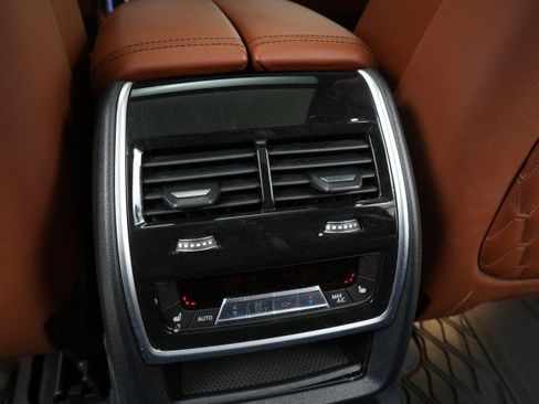 Used 2023 BMW X7 M60i w/ Executive Package image 69