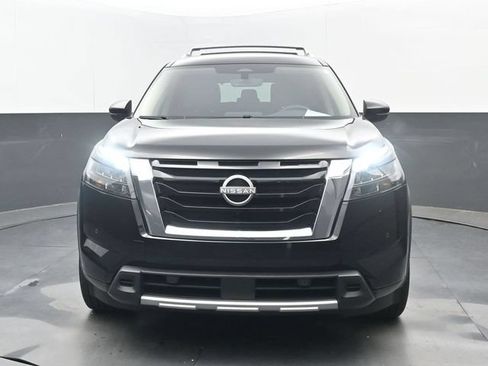 Used 2025 Nissan Pathfinder SL AWD/4WD image 22