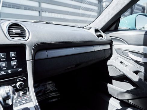 Used 2021 Porsche 718 Cayman GT4 image 67