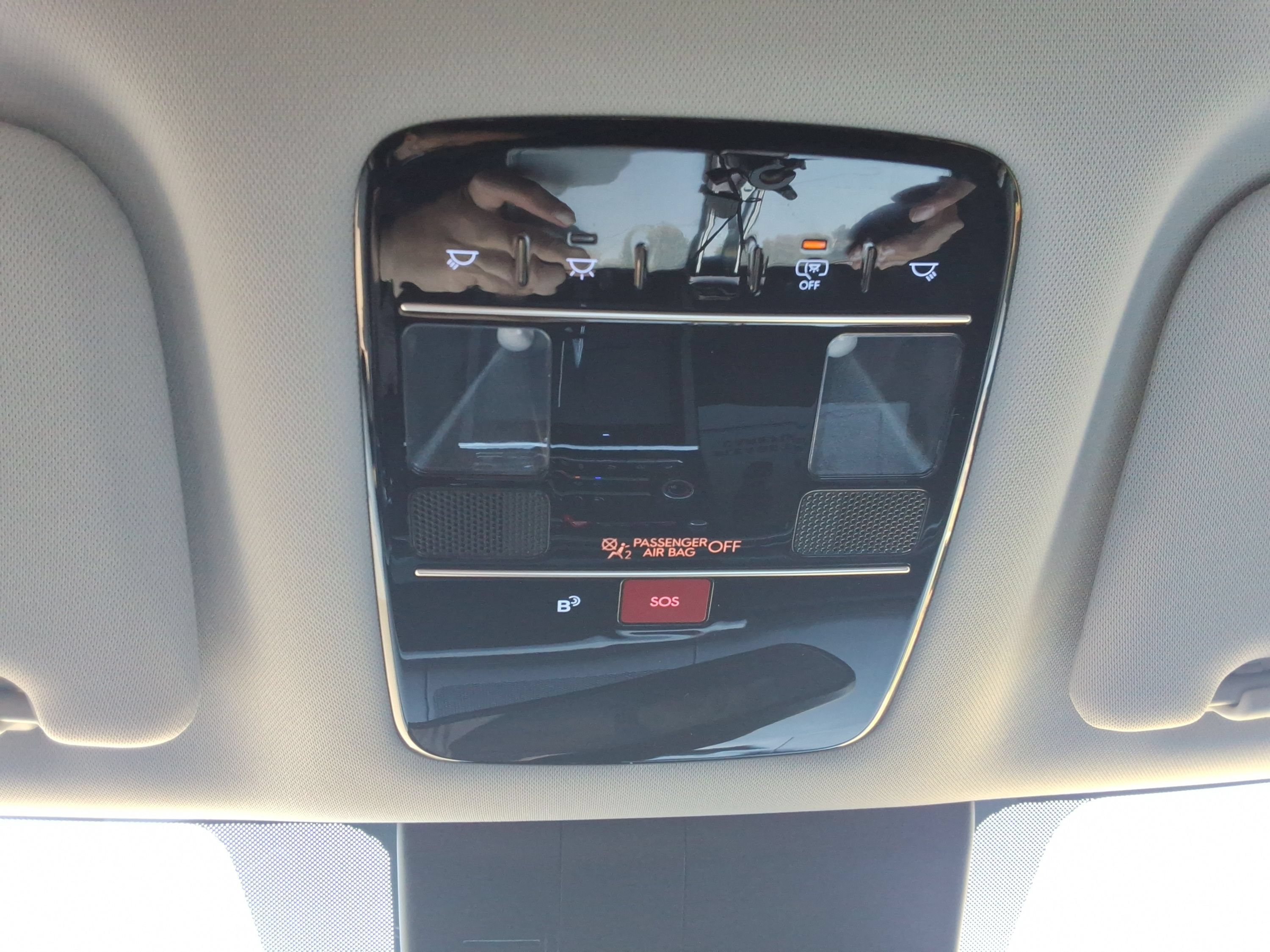 Used 2024 Hyundai Santa Fe SE AWD/4WD image 36
