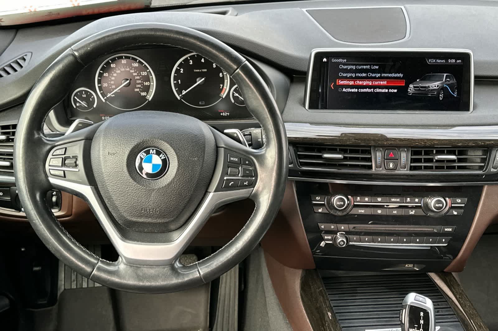 Used 2018 BMW X5 xDrive40e AWD/4WD image 16