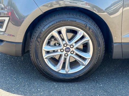 Used 2018 Ford Edge SEL w/ Equipment Group 201A FWD image 13
