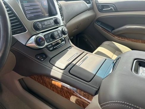 Certified 2018 Chevrolet Tahoe Premier AWD/4WD image 11