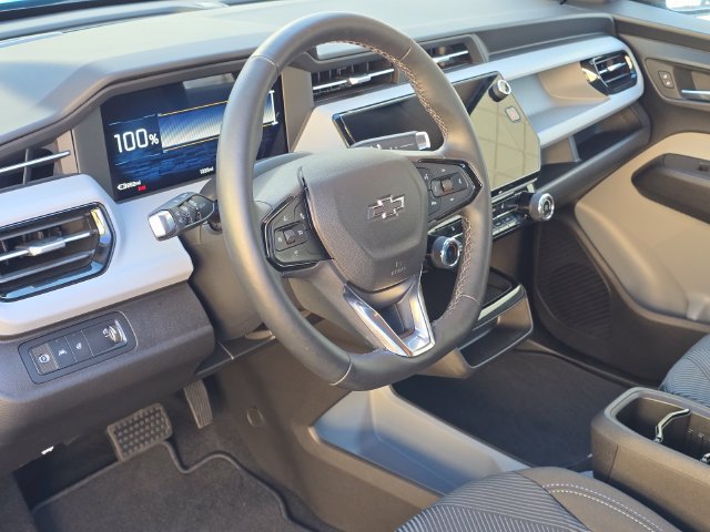 Certified 2027 Chevrolet Bolt LT w/ Comfort Package FWD image 9