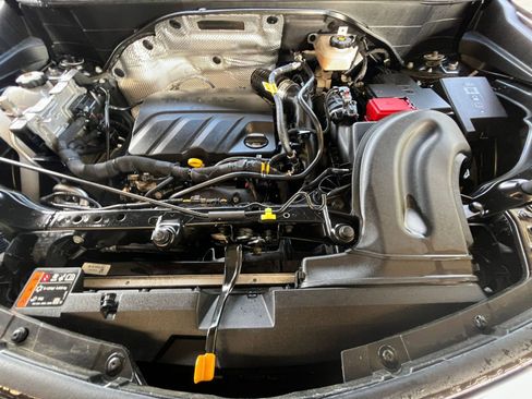 Used 2025 Buick Encore GX Preferred image 32