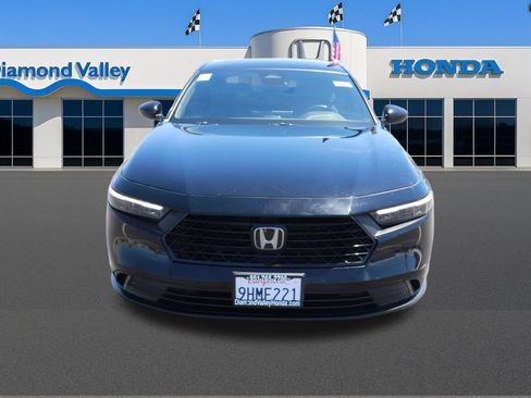 Used 2023 Honda Accord Sport image 2