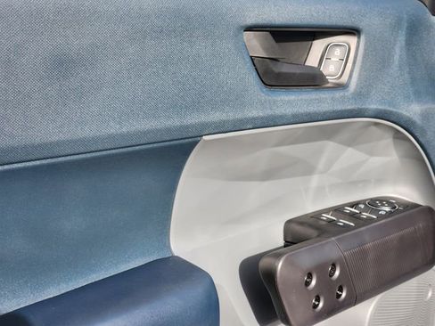 New 2025 Ford Maverick XLT w/ XLT Luxury Package image 9