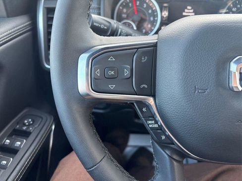 Used 2025 RAM 1500 Laramie AWD/4WD image 22
