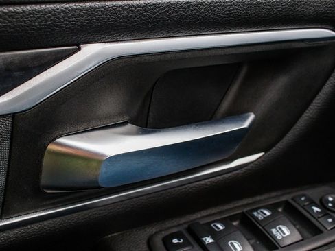 Used 2023 RAM 1500 Big Horn image 9