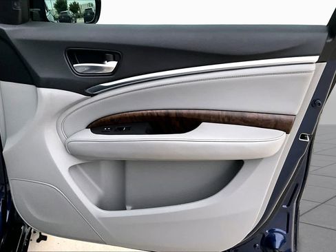 Used 2020 Acura MDX FWD w/ Advance Package image 22