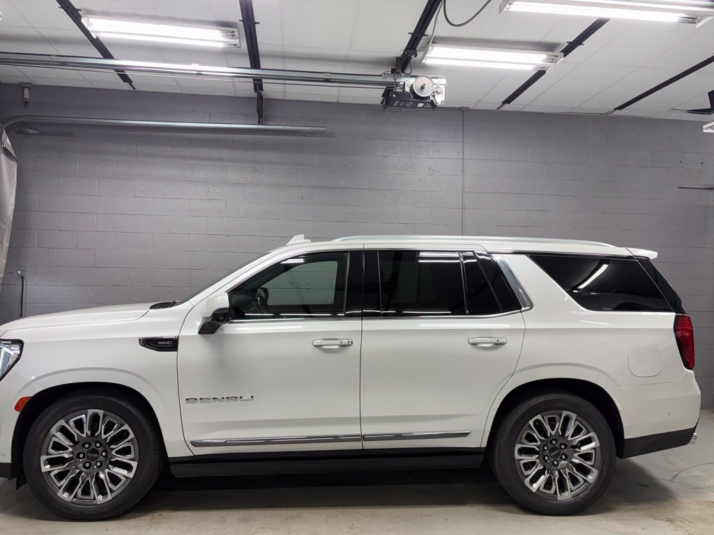 Used 2023 GMC Yukon Denali Ultimate AWD/4WD image 30