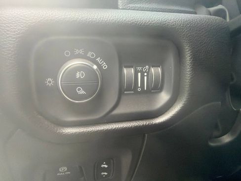 Used 2023 RAM 1500 Laramie AWD/4WD image 19