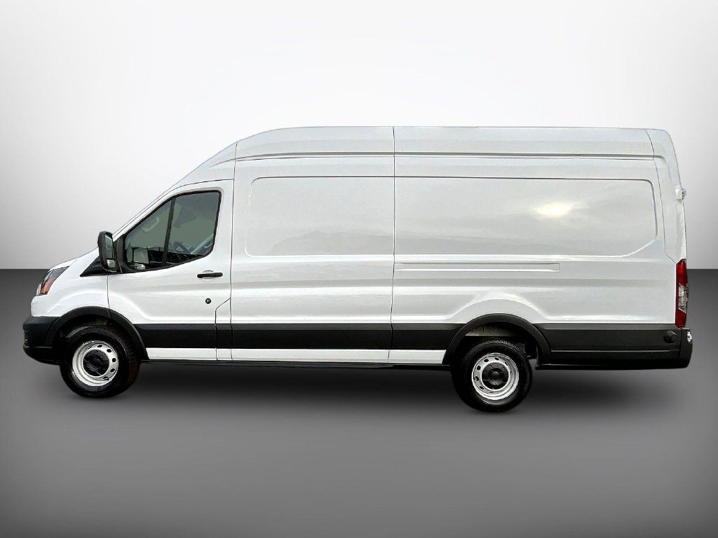 Used 2025 Ford Transit 250 148 High Roof Extended RWD image 4