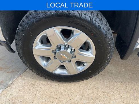 Used 2022 Chevrolet Silverado 2500 LTZ w/ LTZ Plus Package AWD/4WD image 10