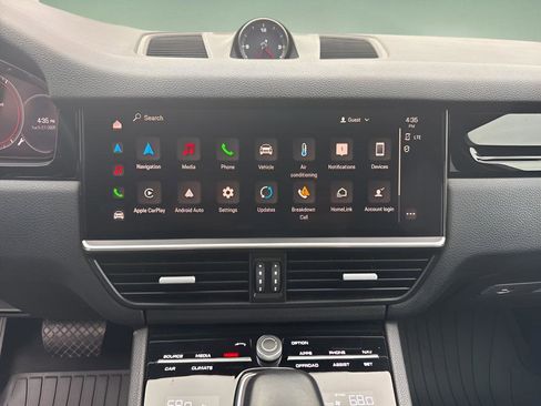 Used 2023 Porsche Cayenne Base image 26