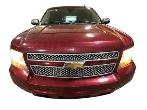 Used 2007 Chevrolet Suburban LT w/ LT Preferred Equipment Group AWD/4WD image 8
