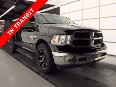 Used 2019 RAM 1500 Classic SLT RWD image 5