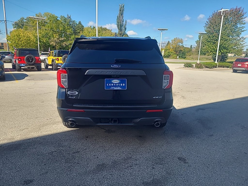 Used 2023 Ford Explorer XLT w/ Equipment Group 202A AWD/4WD image 5