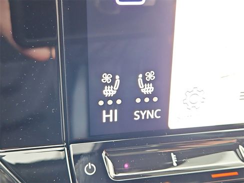 New 2026 Volkswagen Atlas Cross Sport SEL Premium R-Line image 15