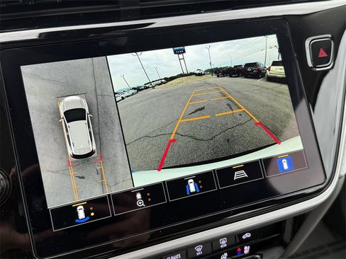 Used 2023 Chevrolet Bolt EUV Premier image 24