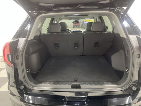 Used 2023 GMC Terrain SLT w/ Elevation Edition image 18