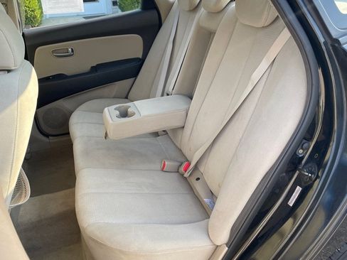 Used 2007 Hyundai Elantra GLS FWD image 16