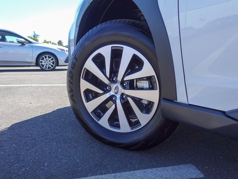 Certified 2025 Subaru Outback Premium AWD/4WD image 8