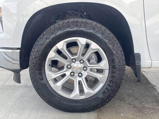 Used 2023 Chevrolet Silverado 1500 W/T w/ WT Value Package AWD/4WD image 26