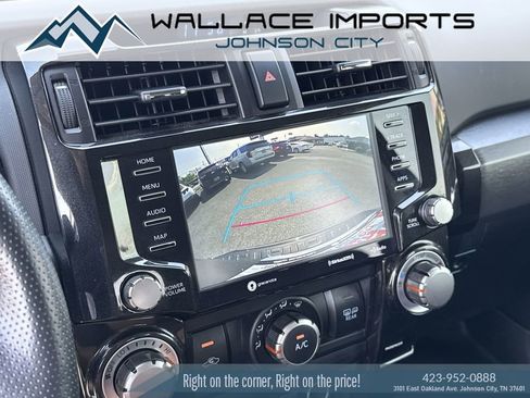 Used 2024 Toyota 4Runner TRD Off-Road Premium AWD/4WD image 25