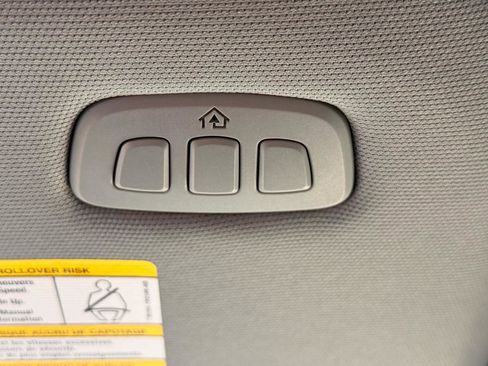 Used 2025 Ford F150 Lariat w/ Equipment Group 502A High image 24