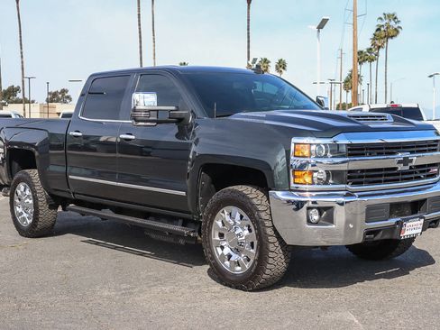 Used 2017 Chevrolet Silverado 2500 LTZ w/ Duramax Plus Package image 3