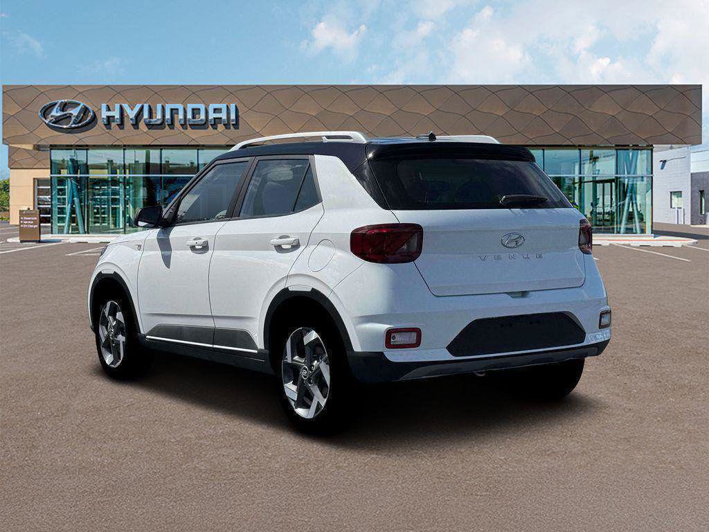 New 2026 Hyundai Venue SEL FWD image 5