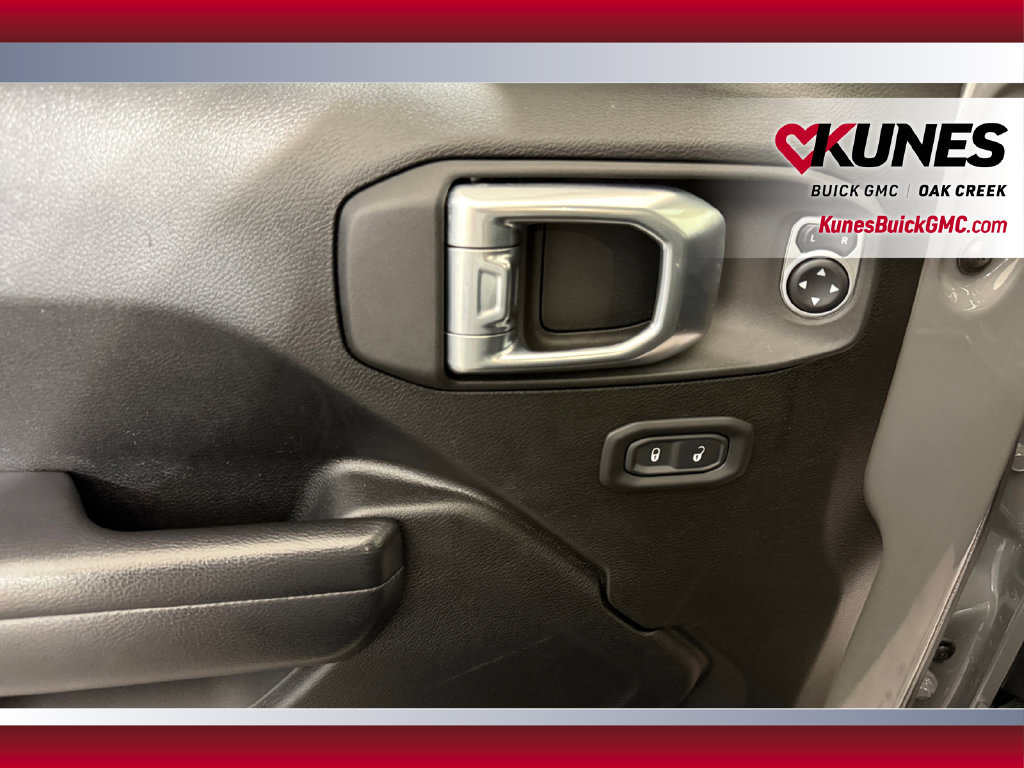 Used 2021 Jeep Gladiator Sport AWD/4WD image 17