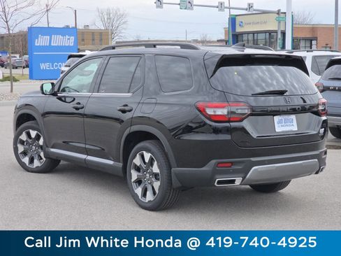 New 2026 Honda Pilot Touring image 16