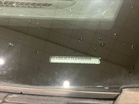 Used 2020 Dodge Durango R/T image 35