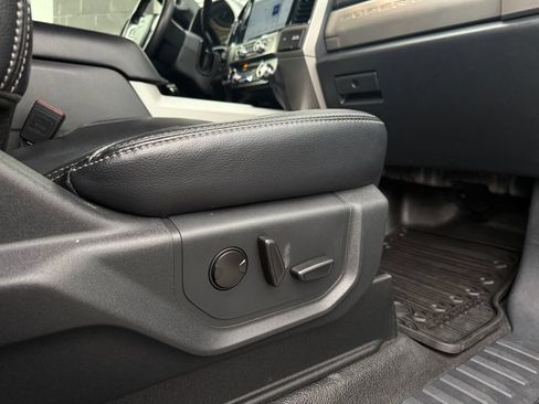 Used 2022 Ford F350 Lariat w/ Lariat Ultimate Package AWD/4WD image 45