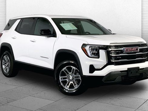 Used 2025 GMC Terrain Elevation AWD/4WD image 1