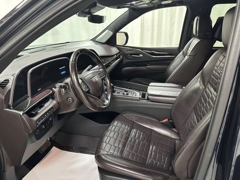 Used 2021 Cadillac Escalade ESV Premium Luxury Platinum w/ LPO, Radiant Package image 5