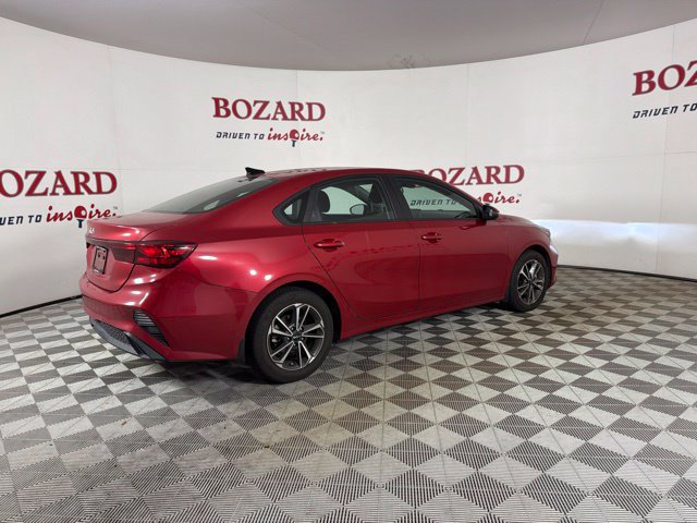 Used 2022 Kia Forte LXS w/ LXS Technology Package FWD image 12