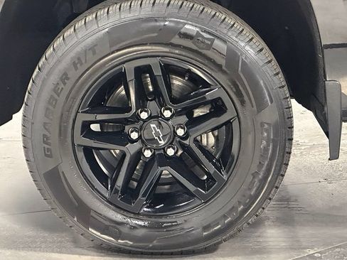 Used 2020 Chevrolet Silverado 1500 Custom Trail Boss w/ Custom Convenience Package AWD/4WD image 16