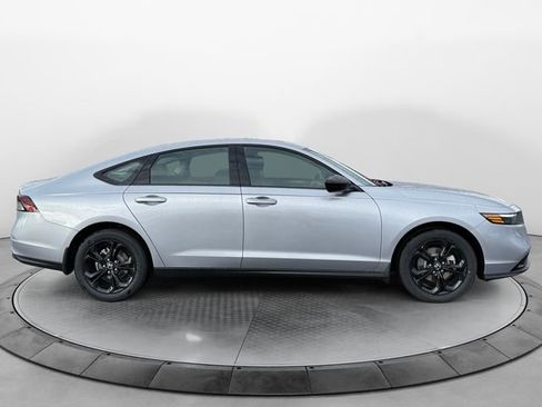 New 2025 Honda Accord SE image 10
