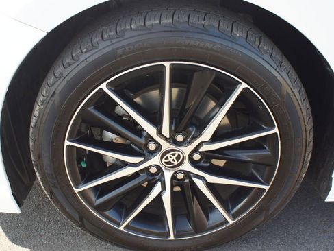 Used 2024 Toyota Camry SE image 22