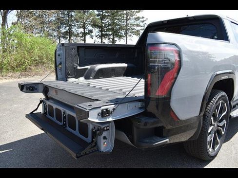 New 2025 GMC Sierra EV Denali image 11