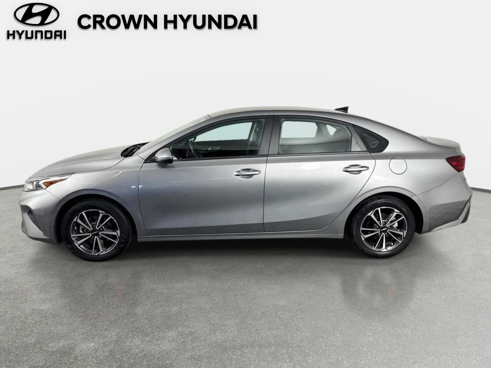 Used 2023 Kia Forte LXS FWD image 8